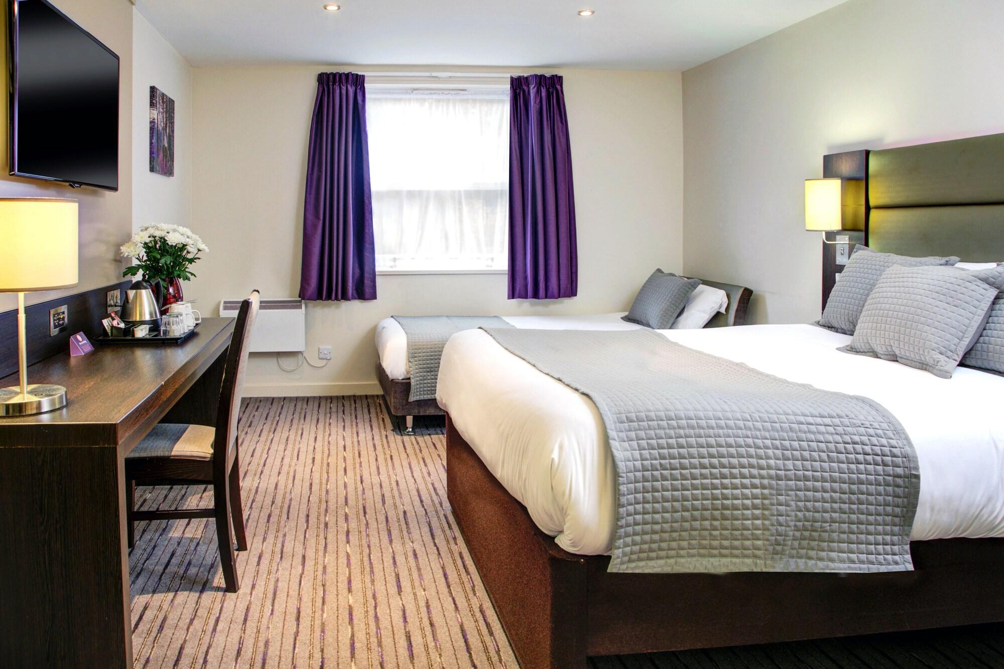 Premier Inn Huddersfield West المظهر الخارجي الصورة