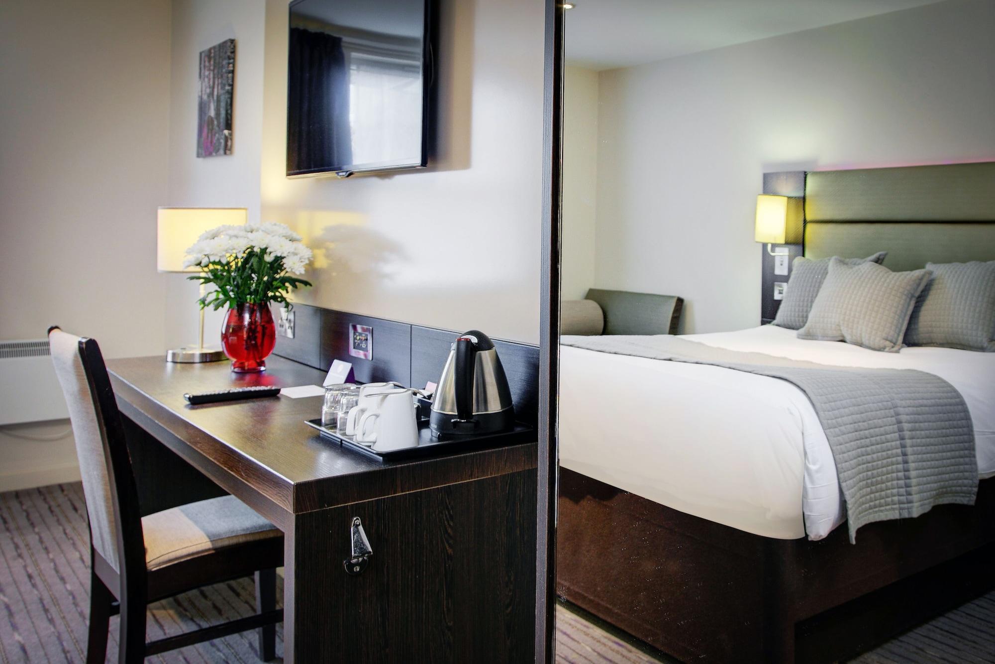 Premier Inn Huddersfield West المظهر الخارجي الصورة