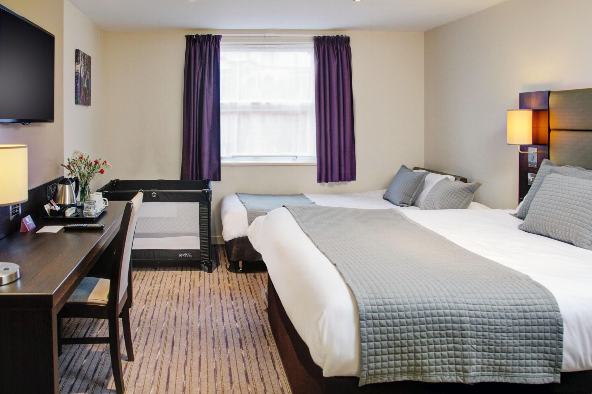 Premier Inn Huddersfield West المظهر الخارجي الصورة