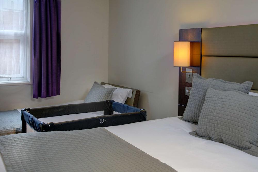 Premier Inn Huddersfield West المظهر الخارجي الصورة