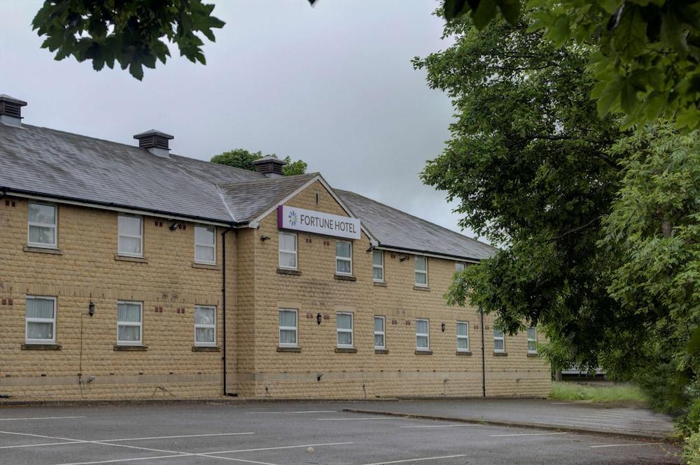 Premier Inn Huddersfield West المظهر الخارجي الصورة